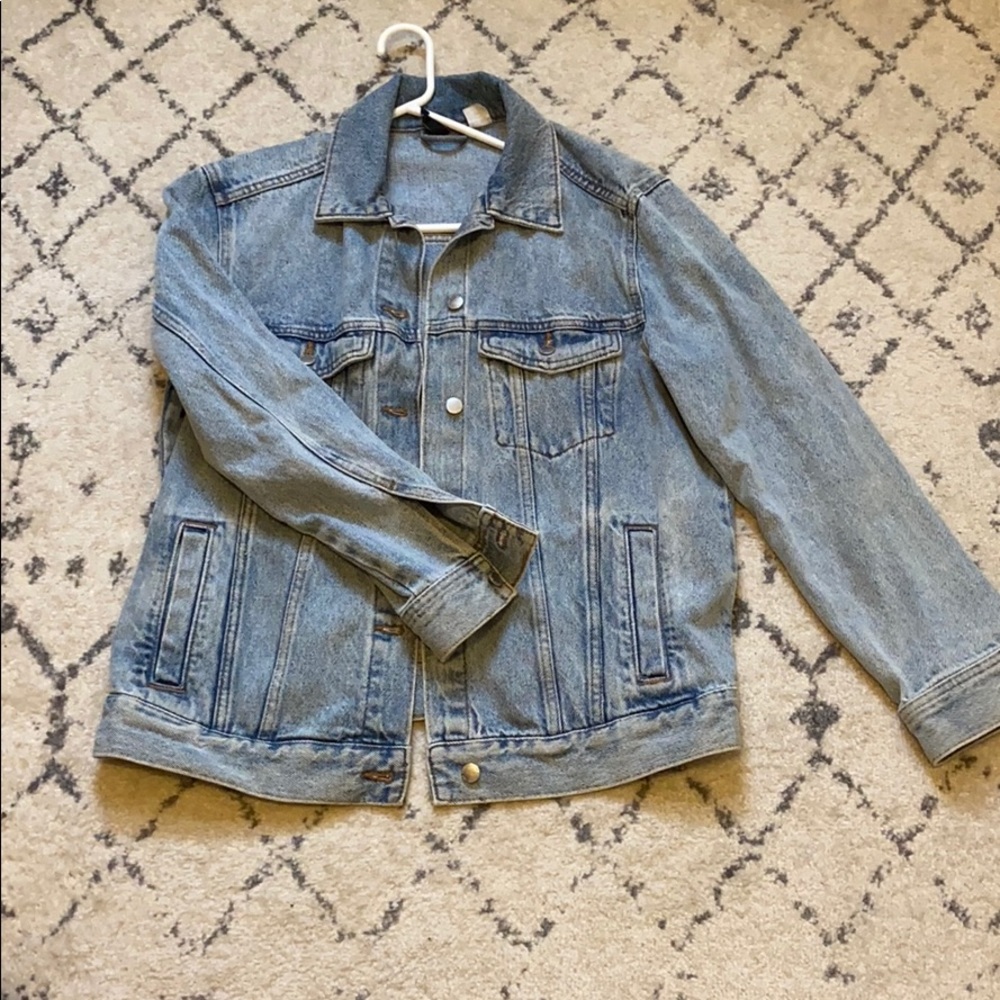Boyfriend fit Light wash Denim Jacket